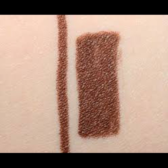 MARC JACOBS
Highliner Gel Eye Crayon Eyeliner (brown)ie 43 - Picture 3 of 4